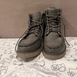 Lugz men’s slip resistant boots 10.5